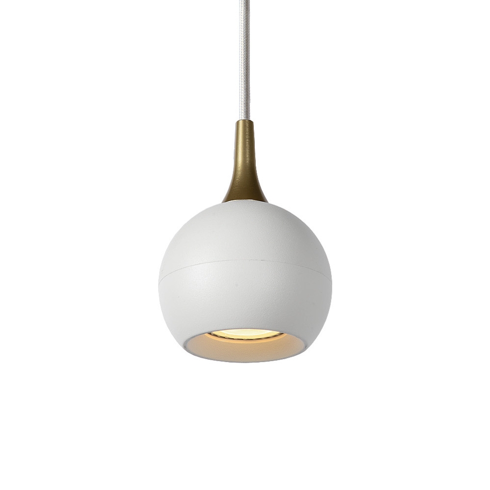 favori-4-bialo-zlota-lampa-nad-wyspe-klosz-lamperiaconcept favori 4 bialo zlota lampa nad wyspe klosz lamperiaconcept