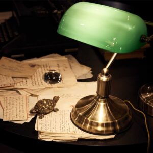 lawyer tl1 br1 lampka bankierka lamperiaconcept