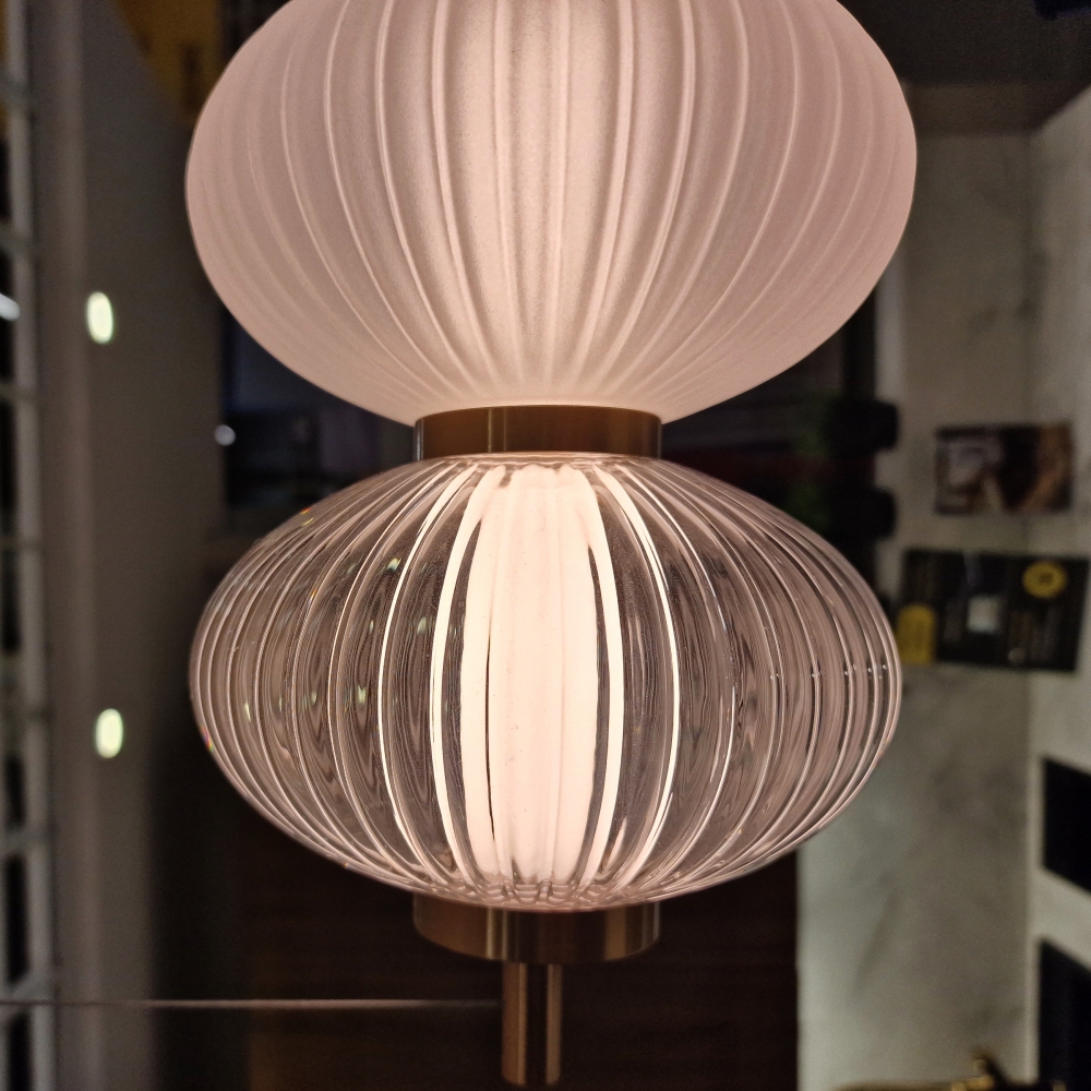 testa-lampa-wiszaca-ryflowane-szklo-real-detale-lamperiaconcept testa lampa wiszaca ryflowane szklo real detale lamperiaconcept
