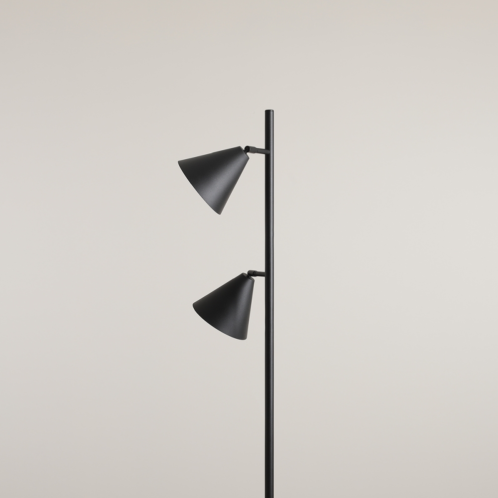form-2-bk-floor-lampa-stozki-1-lamperiaconcept form 2 bk floor lampa stozki 1 lamperiaconcept