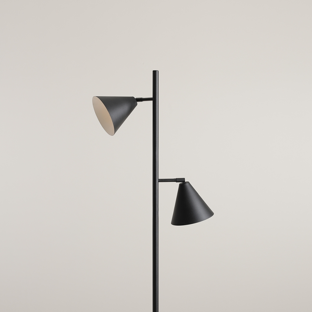 form-2-bk-floor-lampa-stozki-3-lamperiaconcept form 2 bk floor lampa stozki 3 lamperiaconcept
