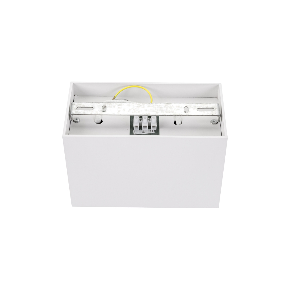 chloe-biala-lampa-punktowa-prostokat-3-lamperiaconcept chloe biala lampa punktowa prostokat 3 lamperiaconcept