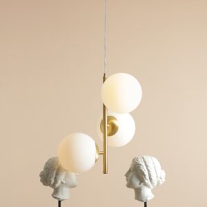 fin m brass zlota lampa kule aranzacja 1 lamperiaconcept