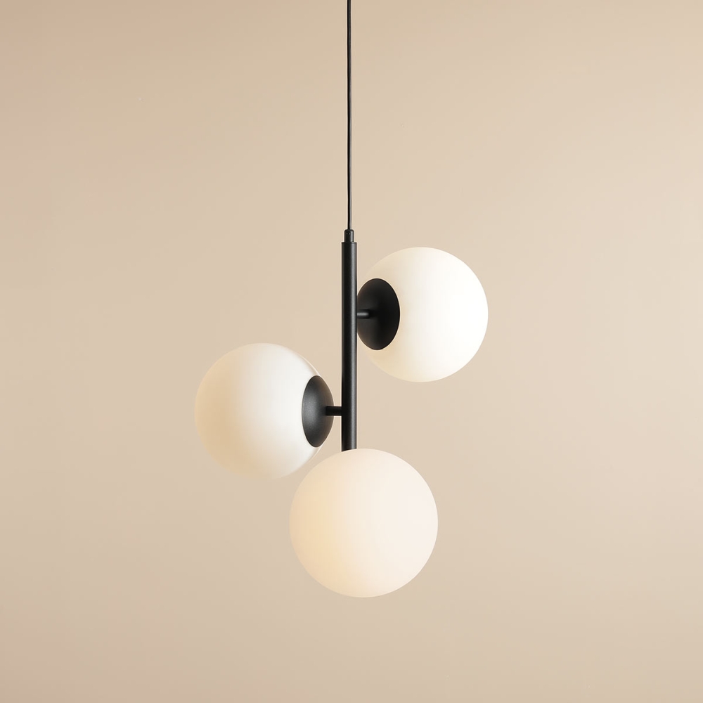fin-m-czarna-lampa-kule-detale-lamperiaconcept fin m czarna lampa kule detale lamperiaconcept
