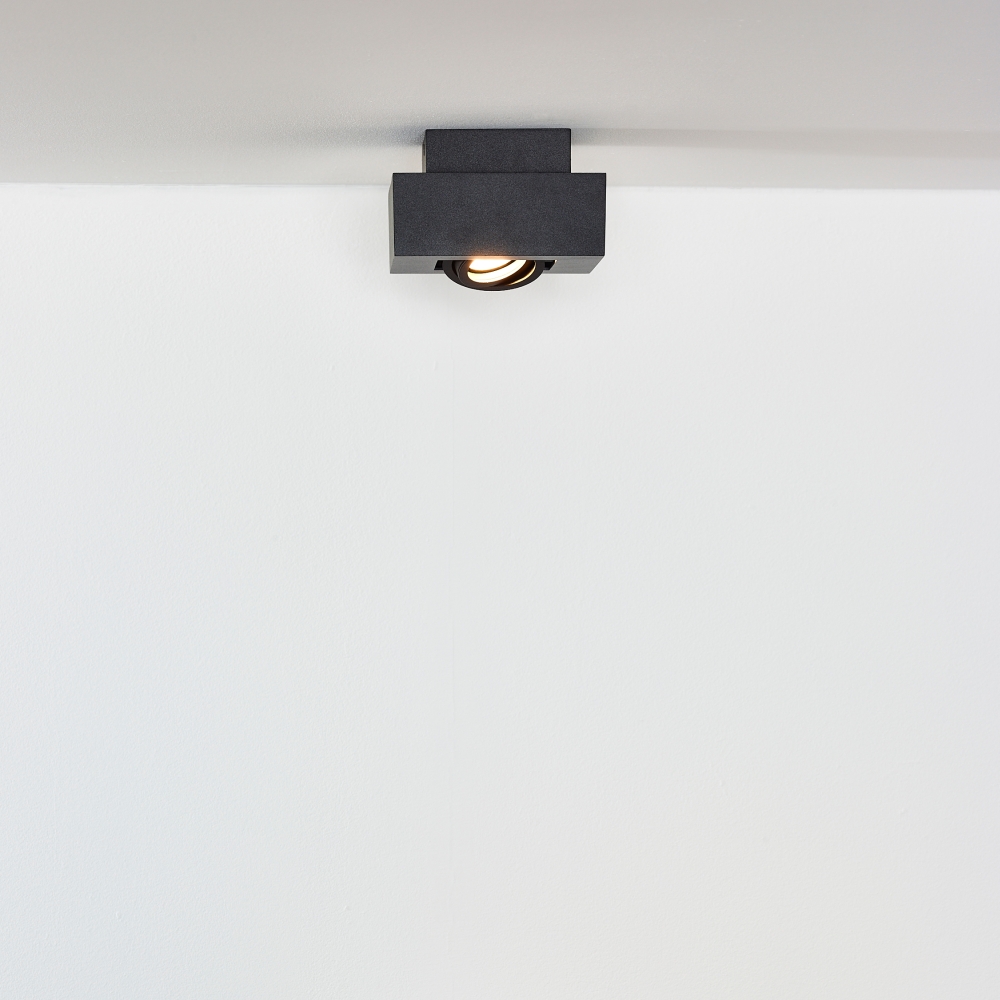 xirax-1-bk-lampa-punktowa-on-lamperiaconcept xirax 1 bk lampa punktowa on lamperiaconcept