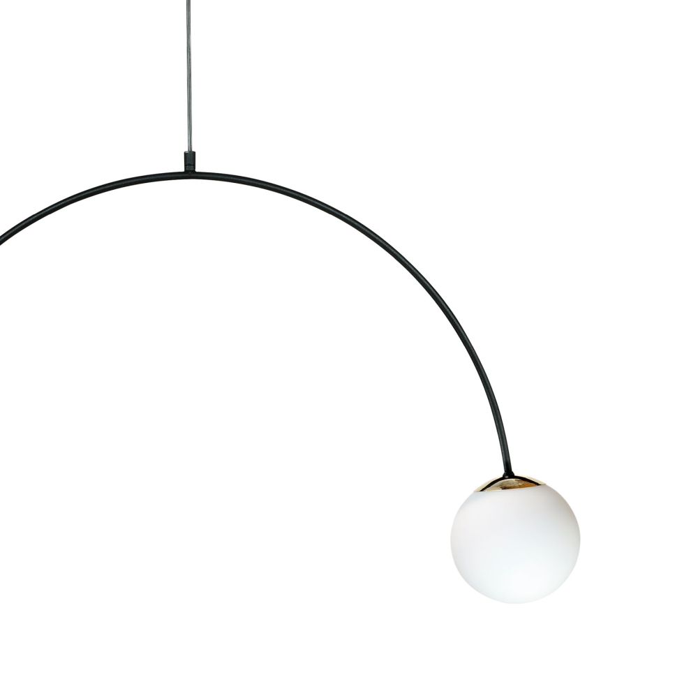 bow-2-czarno-zlota-lampa-wiszaca-luk-detale-lamperiaconcept bow 2 czarno zlota lampa wiszaca luk detale lamperiaconcept