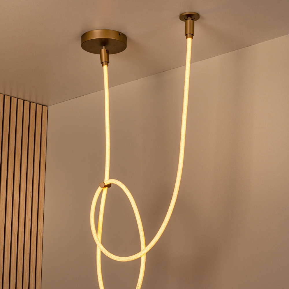 janderin-lampa-waz-swietlny-wiszaca-on-1-lamperiaconcept Lampa wąż świetlny jako przykład na lampy wiszące do restauracji