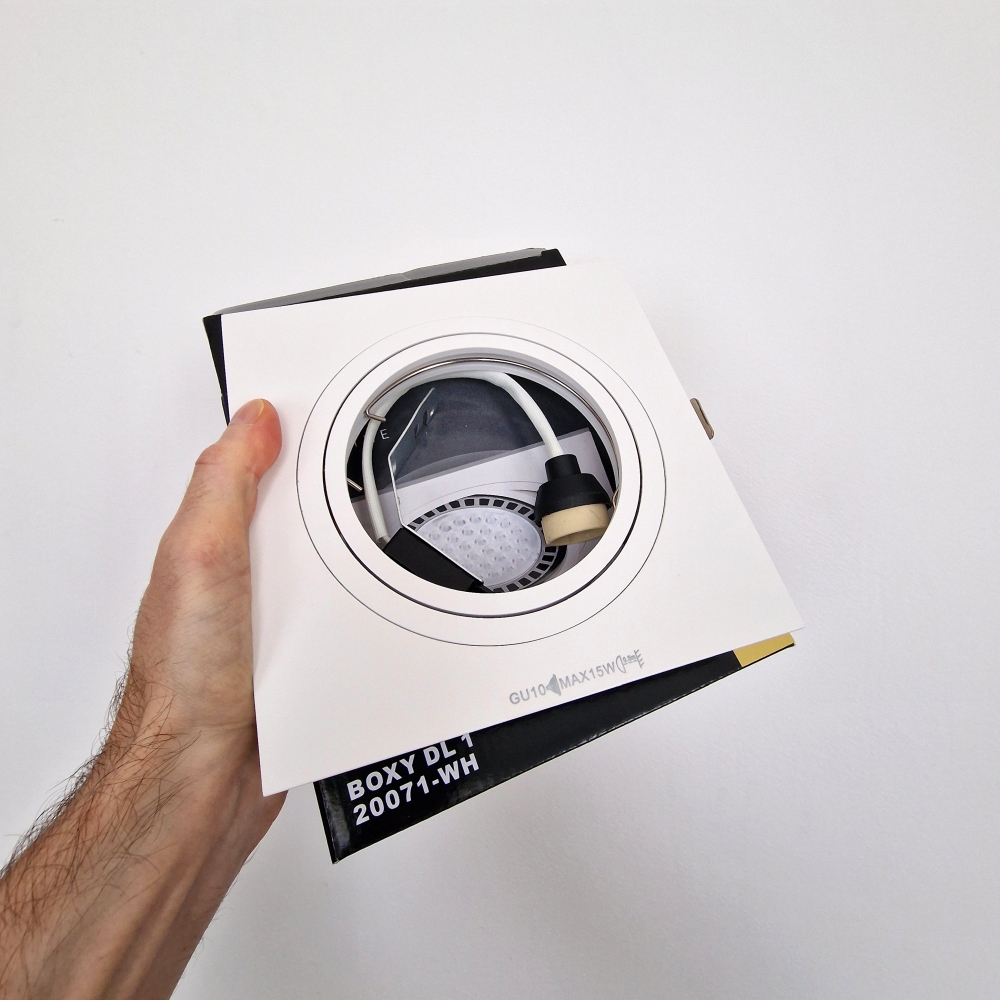boxy-DL-1-wh-lampa-wpuszczana-w-sufit-unboxing-lamperiaconcept boxy DL 1 wh lampa wpuszczana w sufit unboxing lamperiaconcept