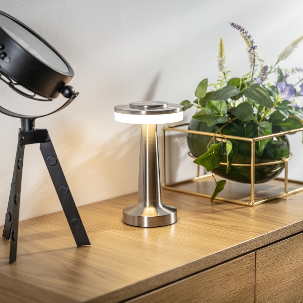 monum-silver-przenosna-lampka-nocna-aranzacja-led-sciemnialna-lamperiaconcept monum silver przenosna lampka nocna aranzacja led sciemnialna lamperiaconcept