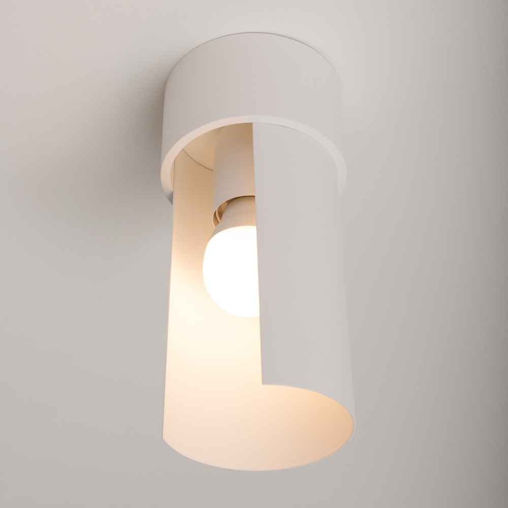 flash-minimalistyczna-lampa-sufitowa-biala-okragla-on-1-lamperiaconcept flash minimalistyczna lampa sufitowa biala okragla on 1 lamperiaconcept