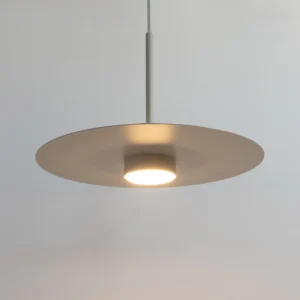 charlie L szaro bezowa lampa wiszaca talerz on lamperiaconcept