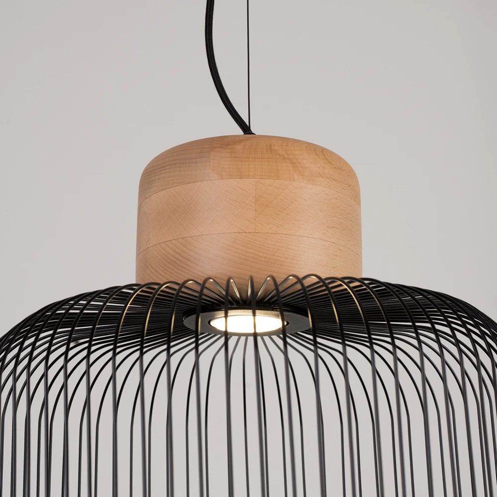 gabbia-35-czarna-lampa-druciana-z-drewnem-detale-lamperiaconcept gabbia 35 czarna lampa druciana z drewnem detale lamperiaconcept