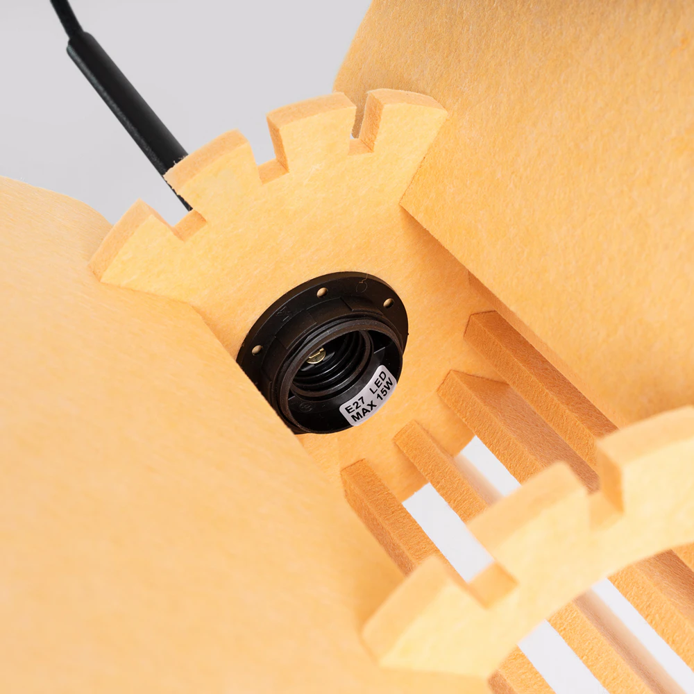 mula-zolta-lampa-z-filcu-detale-1-lamperiaconcept mula zolta lampa z filcu detale 1 lamperiaconcept