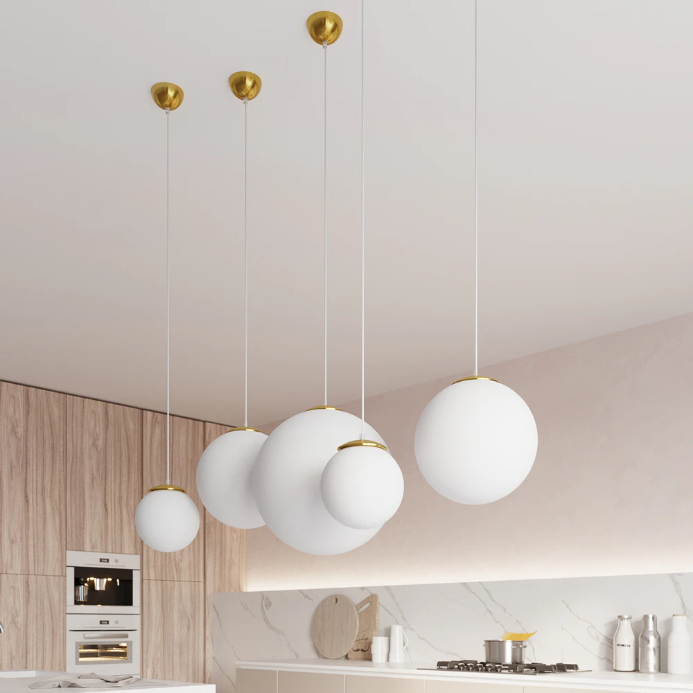 ugo-lampa-wiszaca-biala-kula-ze-zlotym-wizka-1-lamperiaconcept ugo lampa wiszaca biala kula ze zlotym wizka 1 lamperiaconcept
