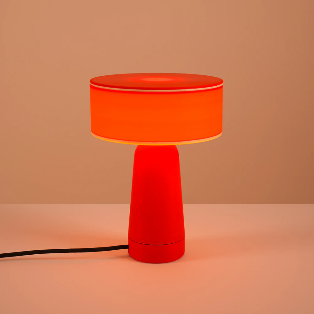 axo-designerska-lampka-nocna-czerwona-on-1-lamperiaconcept axo designerska lampka nocna czerwona on 1 lamperiaconcept