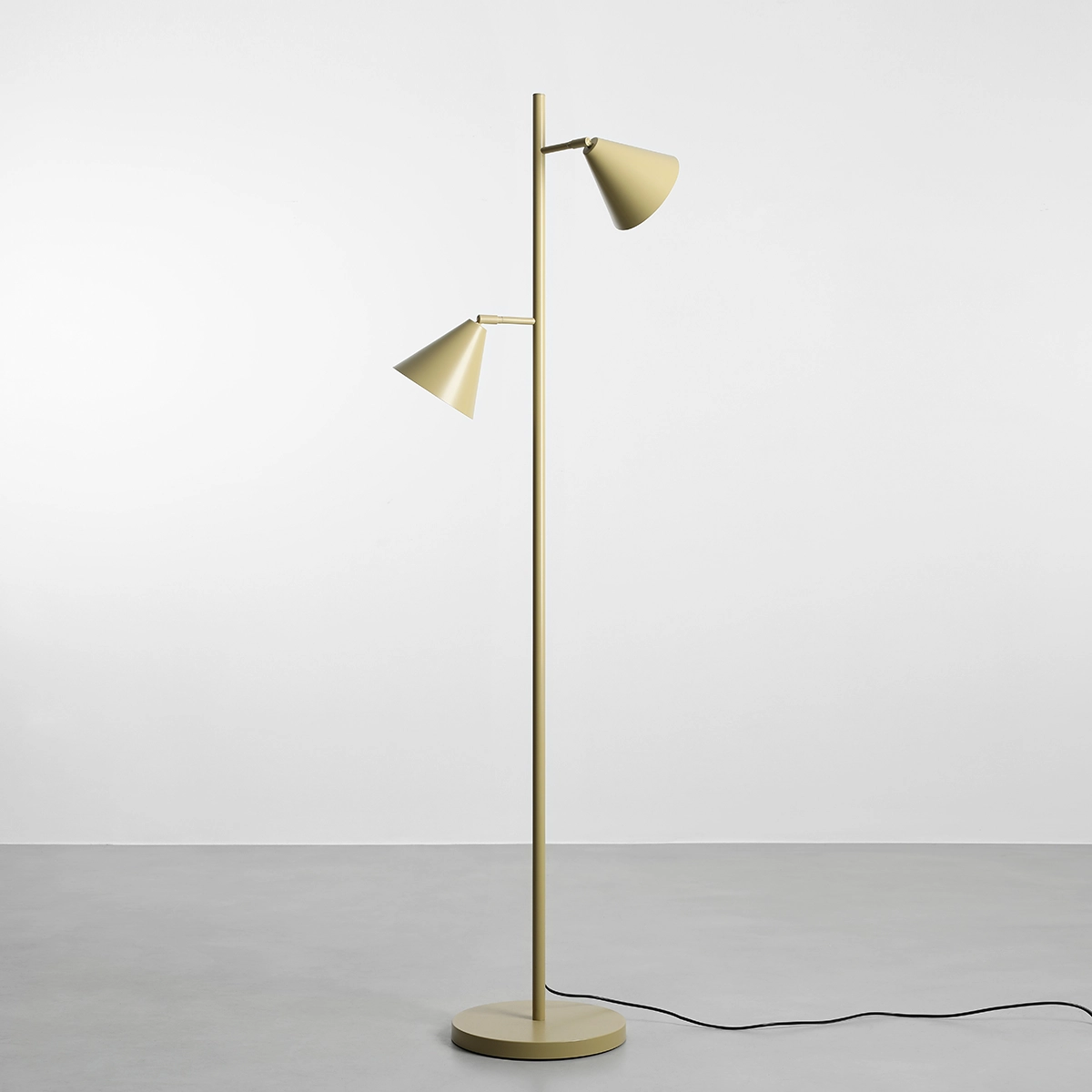 form-2-pistachio-lampa-podlogowa-stozek-lamperiaconcept form 2 pistachio lampa podlogowa stozek lamperiaconcept