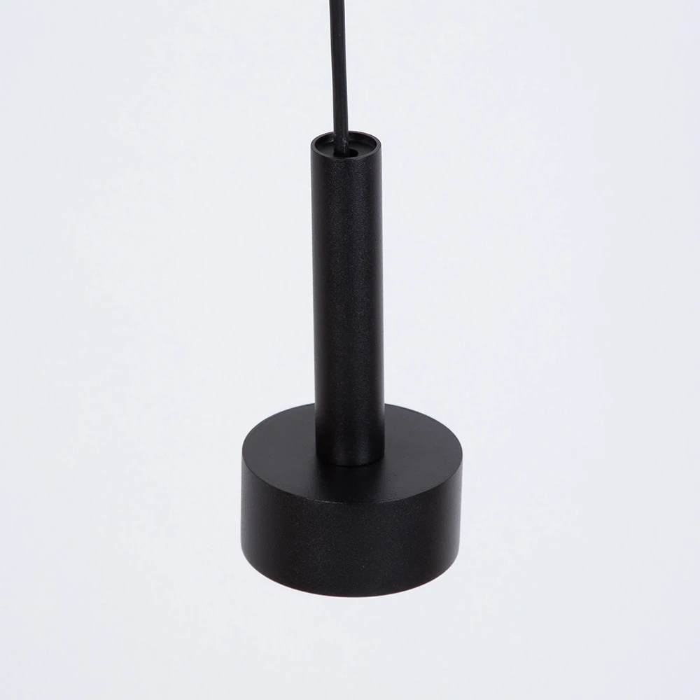 stamp-minimalistyczna-lampa-czarna-wiszaca-detale-lamperiaconcept stamp minimalistyczna lampa czarna wiszaca detale lamperiaconcept