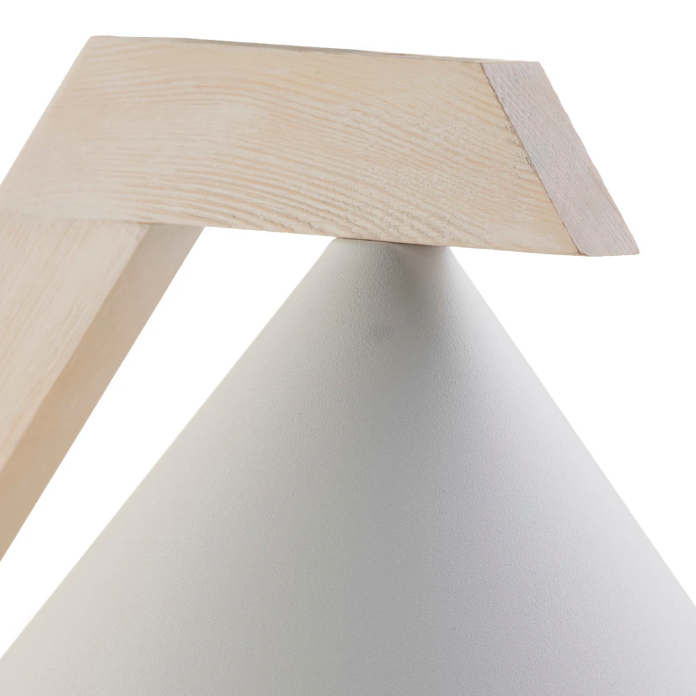 deco-drewno-bielone-drewniana-lampka-biurkowa-stozek-detale-1-lamperiaconcept deco drewno bielone drewniana lampka biurkowa stozek detale 1 lamperiaconcept