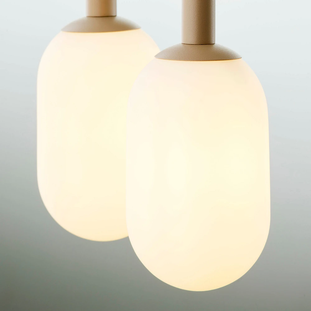 pluum-2-bezowa-lampa-z-mlecznym-kloszem-podsufitka-on-1-lamperiaconcept pluum 2 bezowa lampa z mlecznym kloszem podsufitka on 1 lamperiaconcept